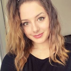 Meet your Posher, Victoria